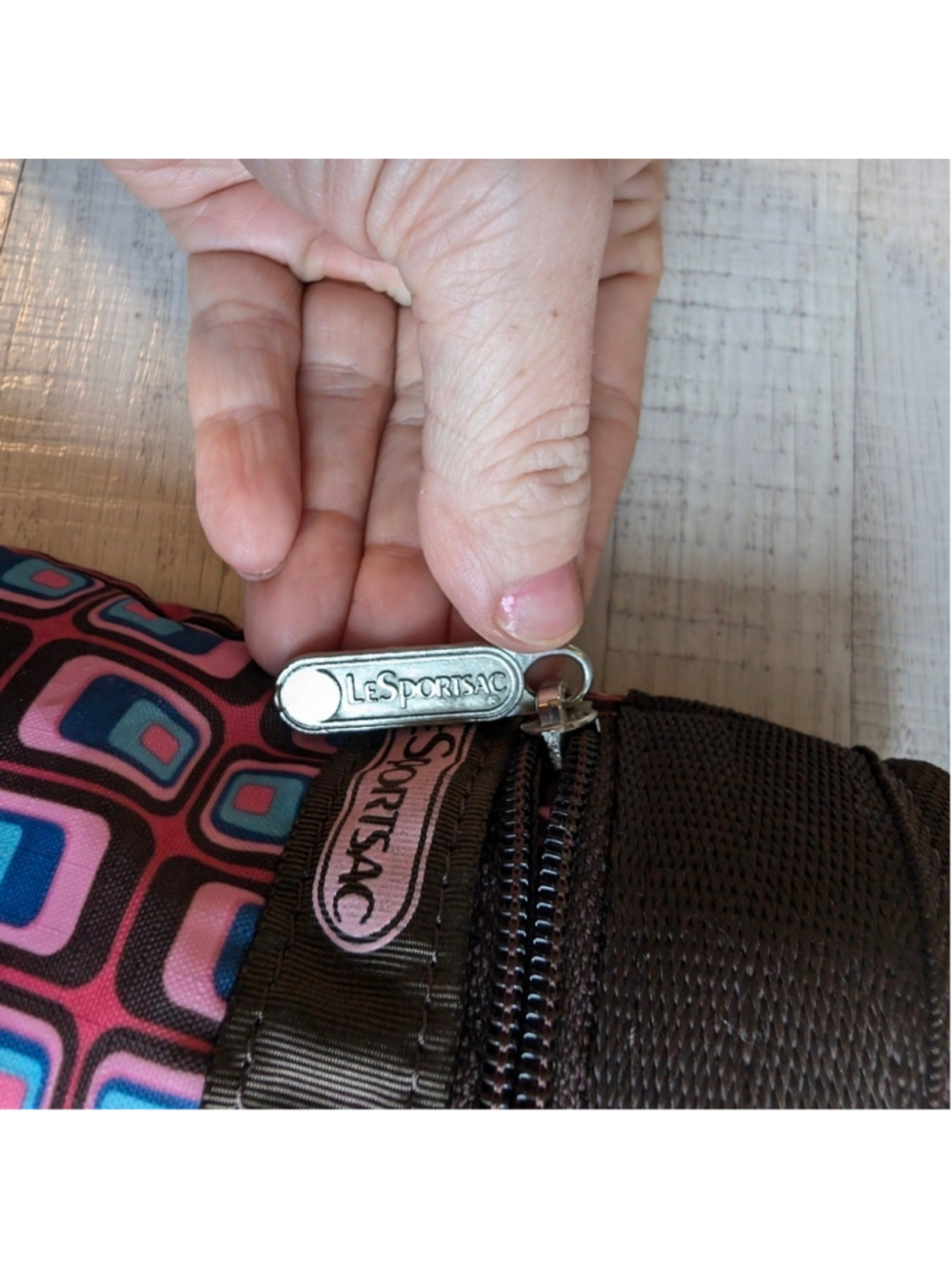 Lesportsac weekender/travel bag - Picture 2 of 6
